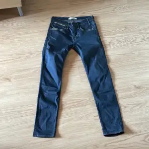 Svarta 519 slim levis jeans 