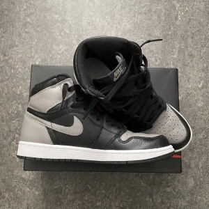 Jordan 1 retro high ”shadow (2018)” - SÅLDA✅ 