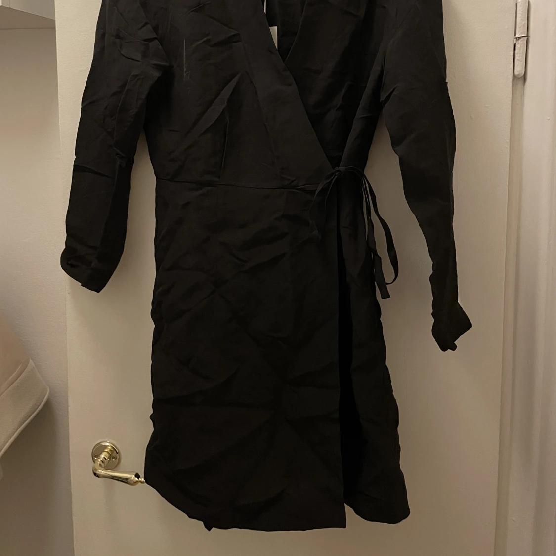 Oanvänd klänning  - 90