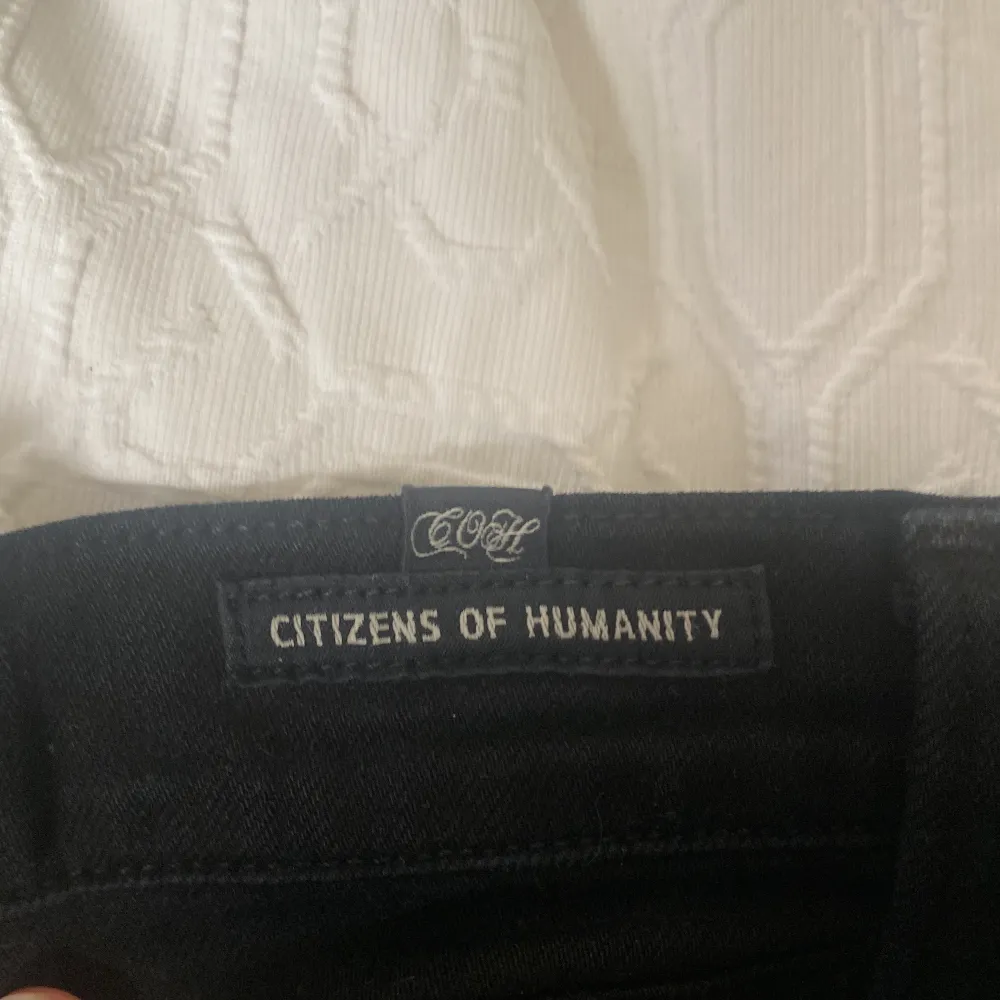 Citizens Of Humanity lågmidjade jeans. Nypris 3000. Bootcut. Jag är 158. Storlek 25. . Jeans & Byxor.