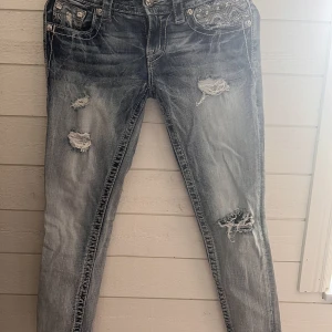 Miss Me - Snygga Miss Me jeans. Låga i midjan. 