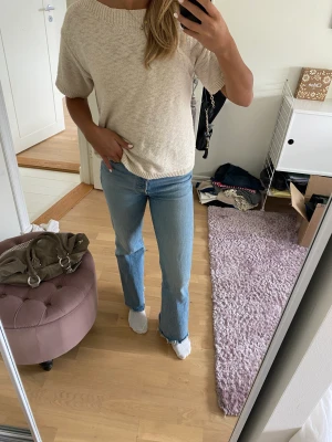Storlek: 24 - Så fina ljusblå jeans från Levi’s i storlek 24. Passar mig som vanligtvis har storlek 34 i jeans 