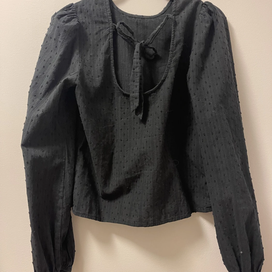 Blus med öppen rygg - 90