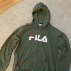 Fila tröja  - 10/10