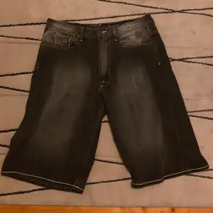 Snygga vintage jorts från enyce, w34