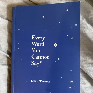 Poetri Böcker - En fin poetri bok på Engelska. Är i OK skick. 70kr! 