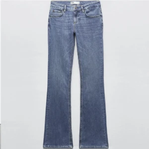 Jeans zara  - Jeans från zara  använda en gång 