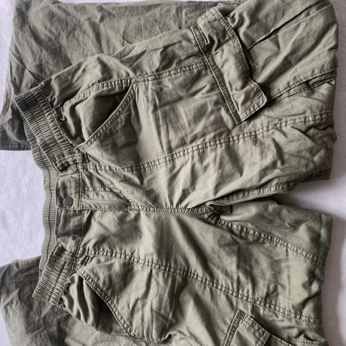 Lågmidjade gröna cargo byxor