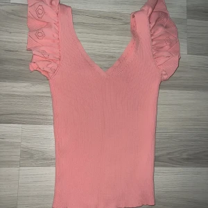 Topp - Snygg topp som aldrig kommit till användning🩷