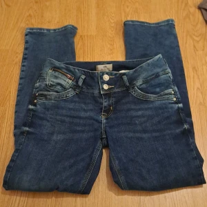 Ltb jeans  - Jättesnygga ltb jeans som jag har använt 2 gånger men dom är för korta och för stora så jag kan inte ha dom.