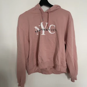 Rosa hoodie - Supermysig! 