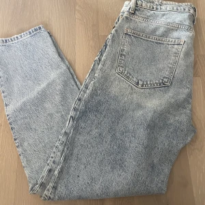 Zara jeans  - Använda 1 gång.
