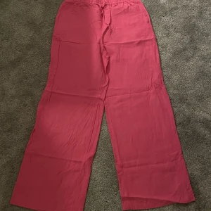 Rosa linnebyxor  - Rosa linnebyxor från hm