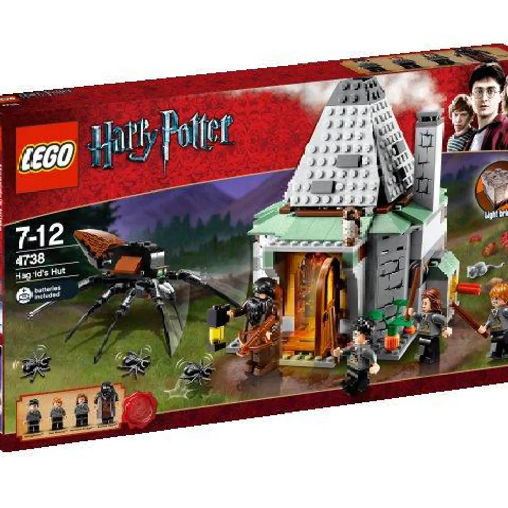 Säljer Lego Harry Potter Hagrid’s Hut, 4738 Bygget är komplett och i jättefint skick. Originalkartongen fattas. Köparen betalar frakt🩷. Övrigt.