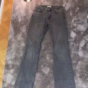Mid-Rise straight jeans från Gina tricot storlek 36 💕💕nypris 399kr