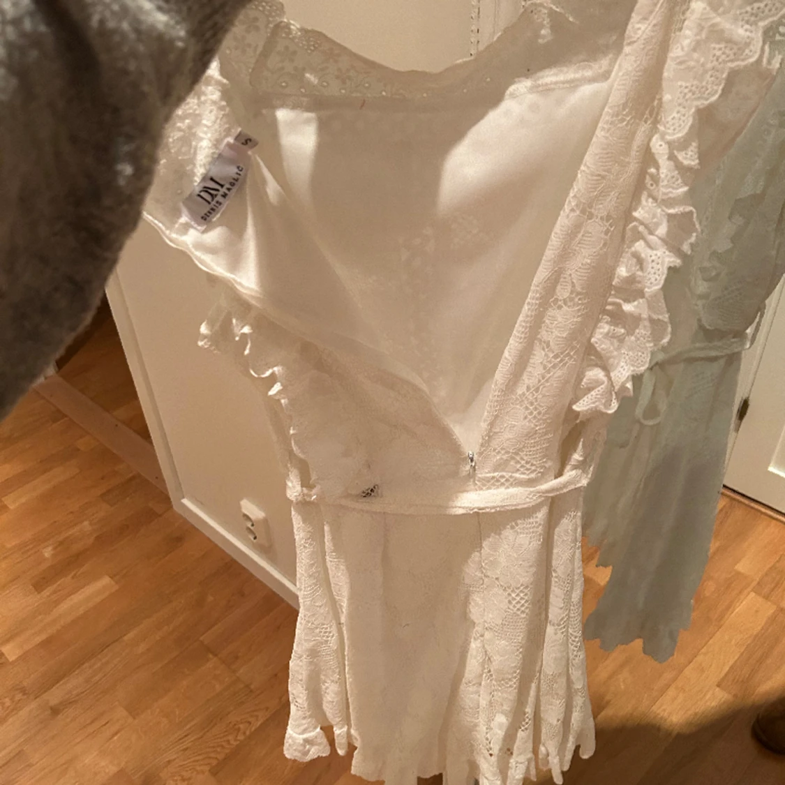 Studentklänning vit  - 91