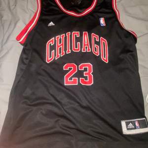 Addidas Micheal Jordan Chicago bulls jersey