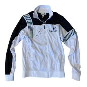 SERGIO TACCHINI JACKA - Aldrig använd, fel storlek så säljer billigt.