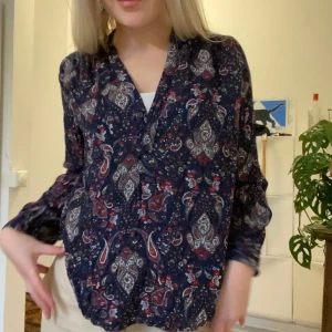 Vacker blus! - Så fin blus! Tänk denna en sommarkväll🫶