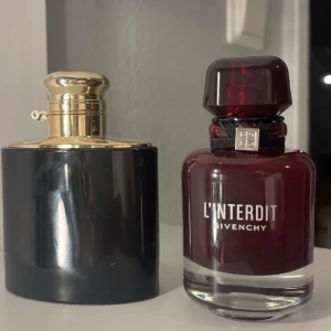Parfymer  - Båda är äkta och 50 ml❤️   Köpta på kicks så äkta.    (Hjälper min vän ❤️)