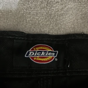 Svarta baggy dickies jeans - Bra kvalitet, knappt använd