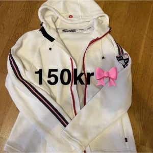 Marine Scandinavia Jacka - Vit fleece jacka från marine scandinavian sportswear 🥳Helt oanvänd och så skön nu till hösten!