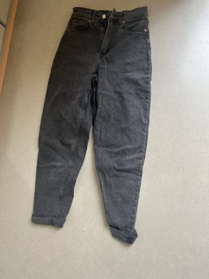 Jeans  - Använda mycket men ser och känns nytt ❤️ ej min stil längre ❤️