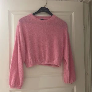 Topp - Croppad modell i mycket gott skick 