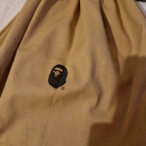 Bapes storlek 43 - Använda nån vecka sitter skönt