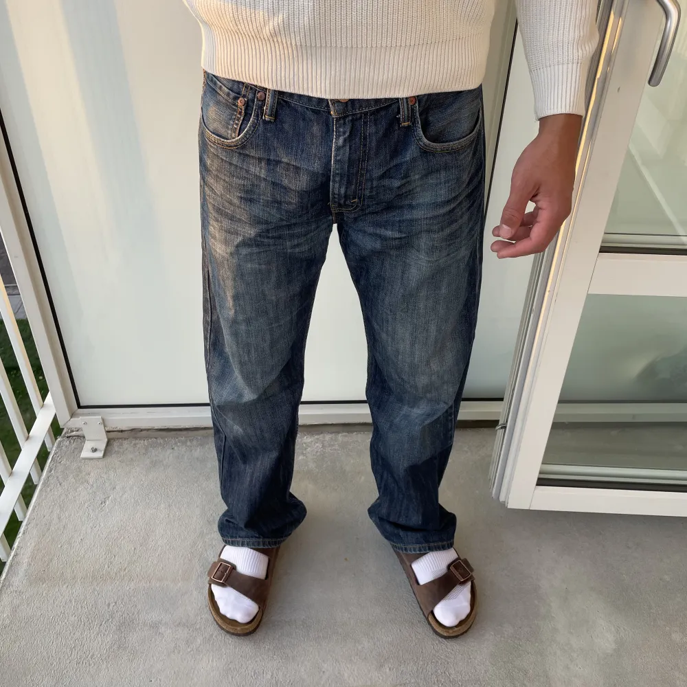 Jättesnygga Levis-jeans i storlek 32x34!   Just nu bjuder Plick på frakten!. Jeans & Byxor.