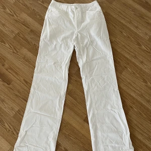 Vintage peak byxor - Vintage peak performance byxor, mid waist och bootcut. Storlek S och väldigt bra skick!