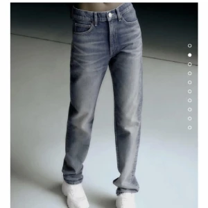 Jeans - Skitsnygga jeans från Zara, aldrig använda 