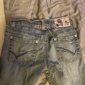 Jeans  - Superfina jeans i storlek 38. Innerbenslängd ca 85 cm 💗