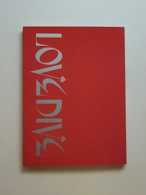 IVE LOVE DIVE - IVE love dive album version 1, includes photobook and CD which has never been used  Price can be negotiated 