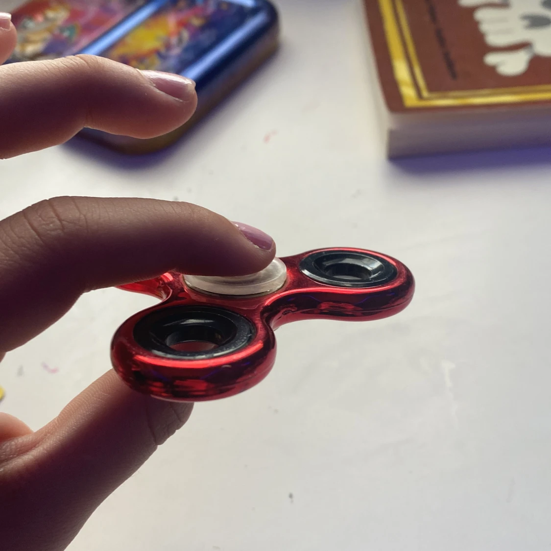 Röd fidjetspinner!  - 90