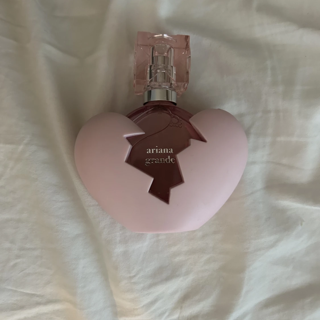 ariana grande perfym 