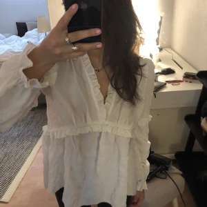 blus - Superfin volang blus från nakd🙌🏼💓