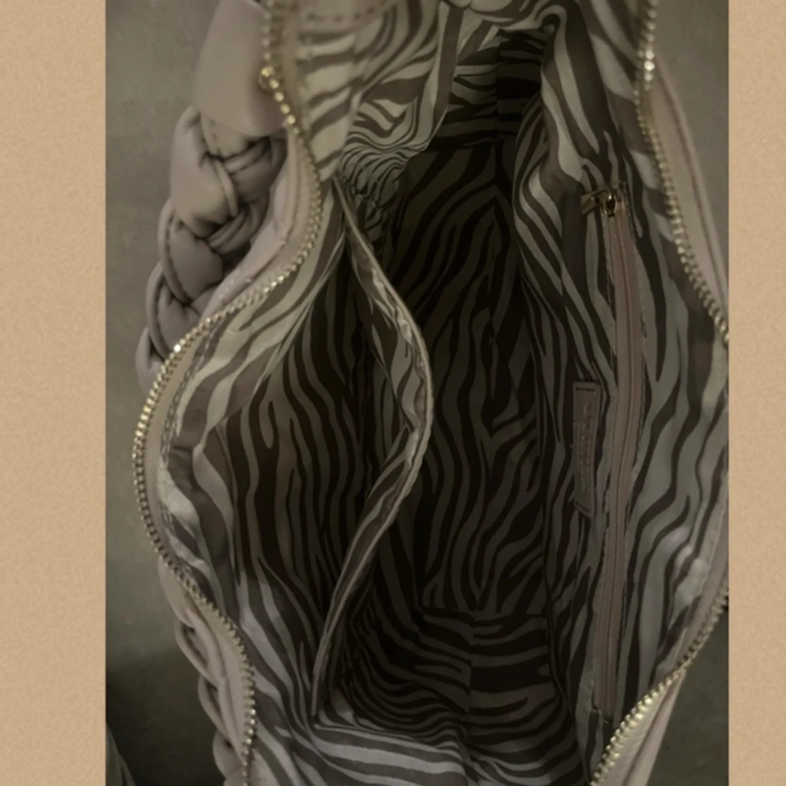 Månväska beige  - 90