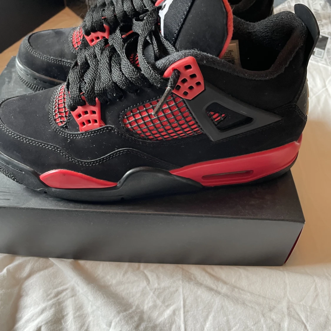 Jordan 4 red thunder - 90