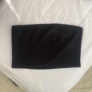 Tubtopp - Söt tubtopp som tyvär är för liten på mig💕