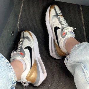 NIKE AIR MAX DAWN - Inköpta för 1,4k, säljs ej längre i butik.