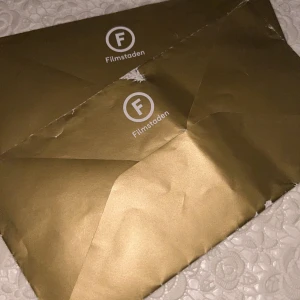 Biobiljetter  - Säljer två biobiljetter som jag inte använder. PRISET KAN DISKUTERAS 