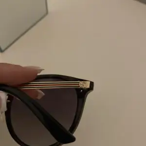 Äkta Gucci solglasögon! Perfekt nu till sommaren till ett billigare pris 