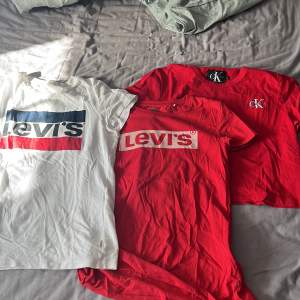 Säljer alla tre tillsammans,  Levi’S tröjorna är i XS och cK tröjan är i M 