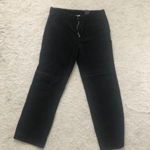 Weekday Manchesterbyxor - Säljer mina Manchesterbyxor.   Använda ett antal gånger   Storlek: 52  Inga defekter 