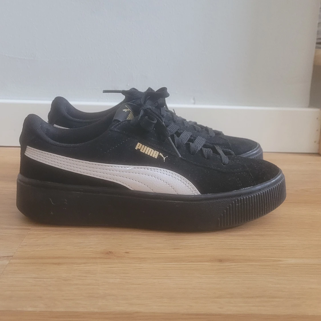 Puma sneakers