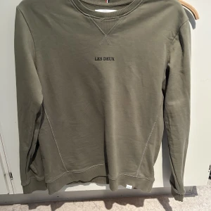 Les deux sweatshirt  - Sweatshirt i storlek S Mörkgrön Sällan använd