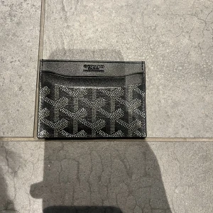 Goyard cardholder  - Helt ny goyard plånbok, finns 6 färger finns, pris kan diskuteras vid snabb affär eller vid köp av flera