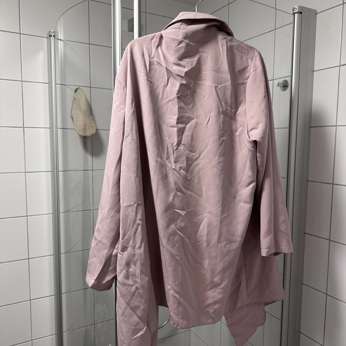 Ljusrosa Waterfall jacka - 90