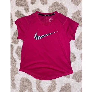 Nike Icon Clash träningstopp - Nike Icon Clash träningstopp